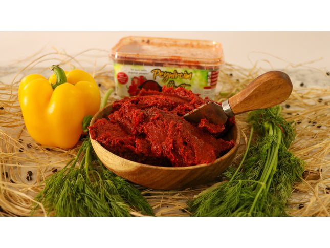 Tatlı Biber Salçası