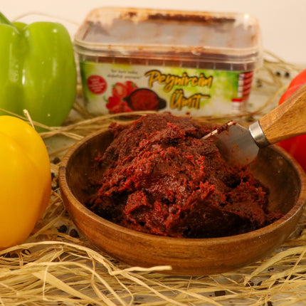 Acı Biber Salçası